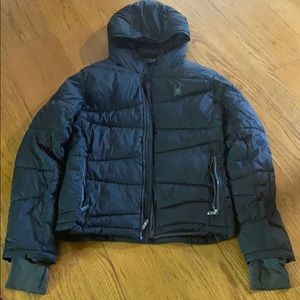 I am selling a winter coat.